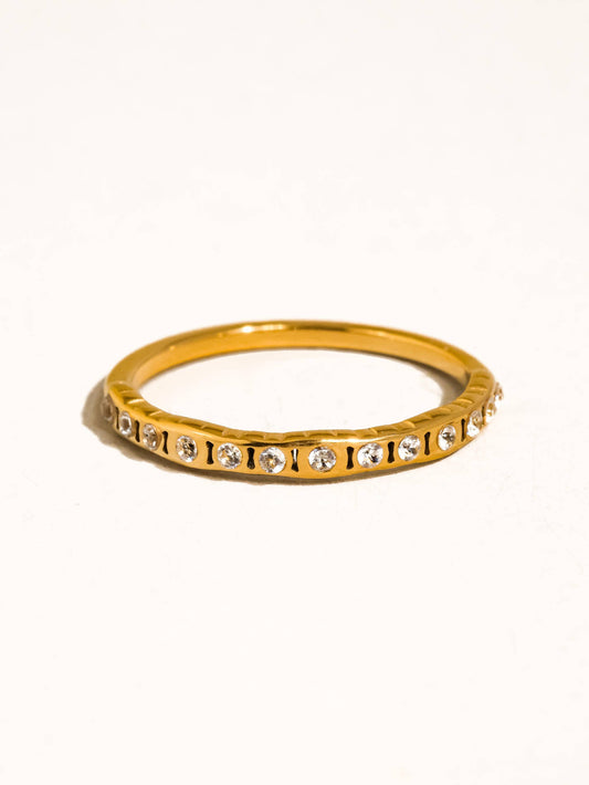 Flair 18K Gold Thin CZ Band Ring