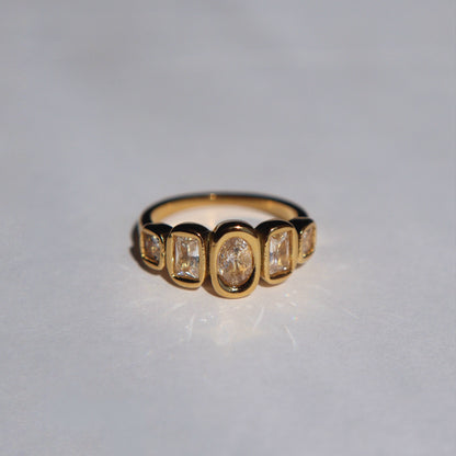 Janelle Ring