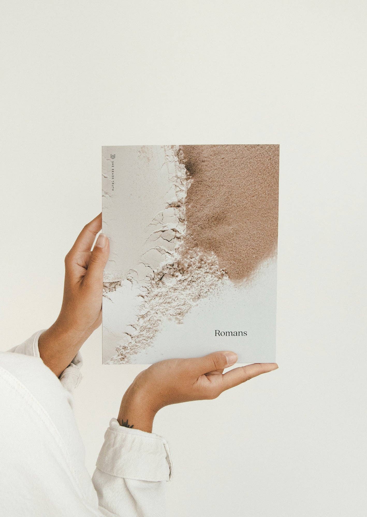 Romans Women's Reading Guide