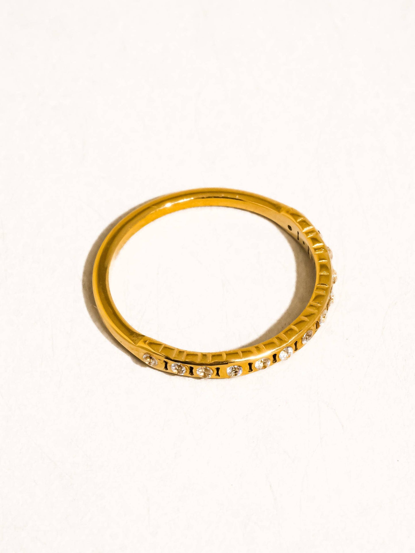 Flair 18K Gold Thin CZ Band Ring